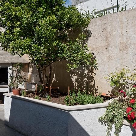 Apartment In Bol With Seaview, Terrace, Air Condition, Wifi Bagian luar foto